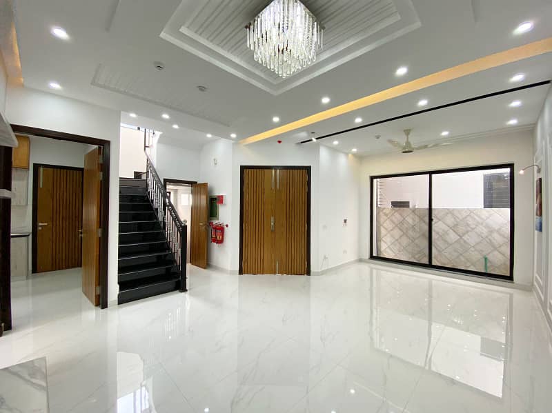 5 Marla Full House For Sale in DHA 9 Town A Block Lahore 5