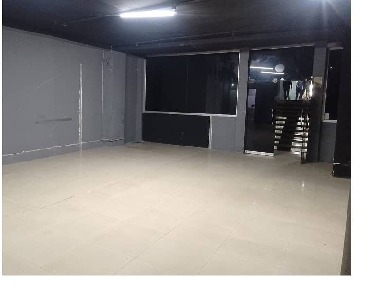 Area 700 Square Feet Office Available For Rent Real Pictures In Main Boulevard Road Gulberg 3 Lahore 4