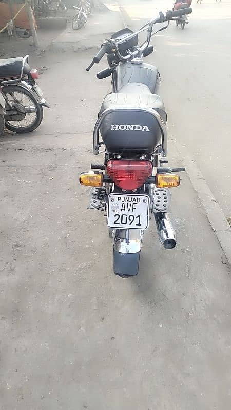 Honda CD 70 Black color condition 10/10 bilkul new ha  biometric ok 3