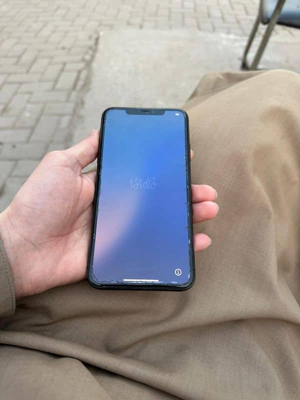 iPhone 11 pro max 5