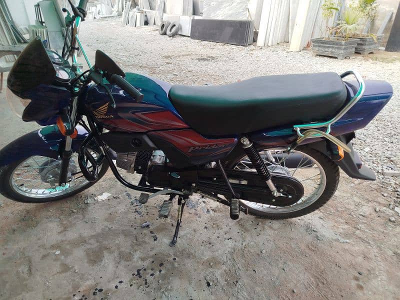 Honda Pridor Blue Colour Just like new 1