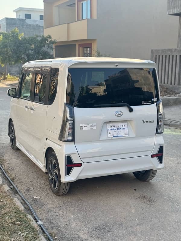 Daihatsu Tanto 2022 - brand new 6