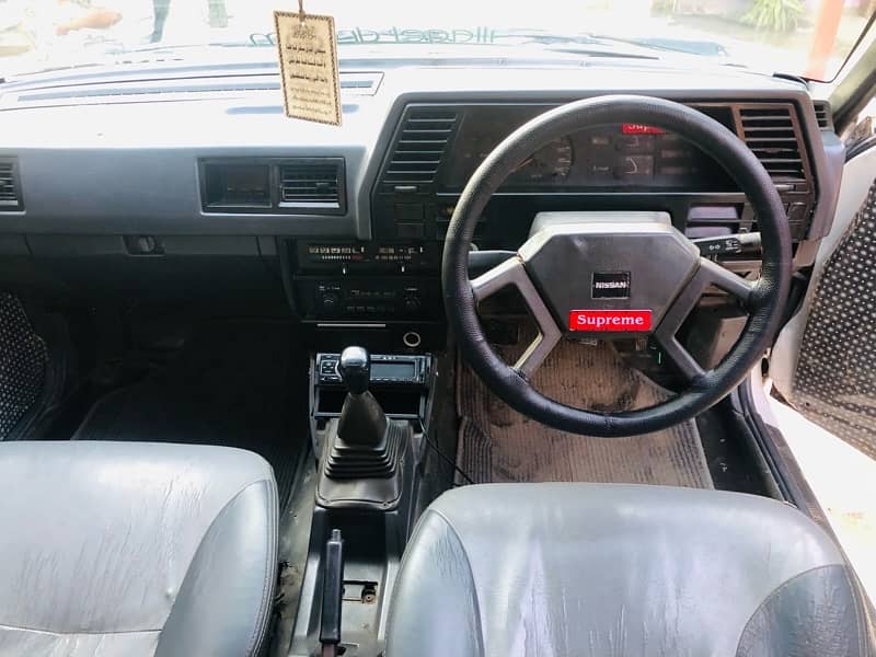 Nissan Sunny 1988 1