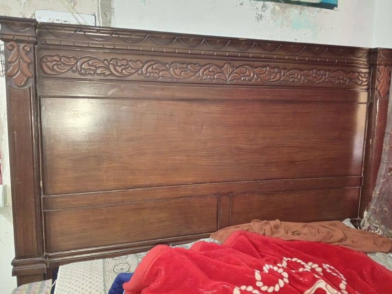 urgent sale furniture condition achi h bilkul 0