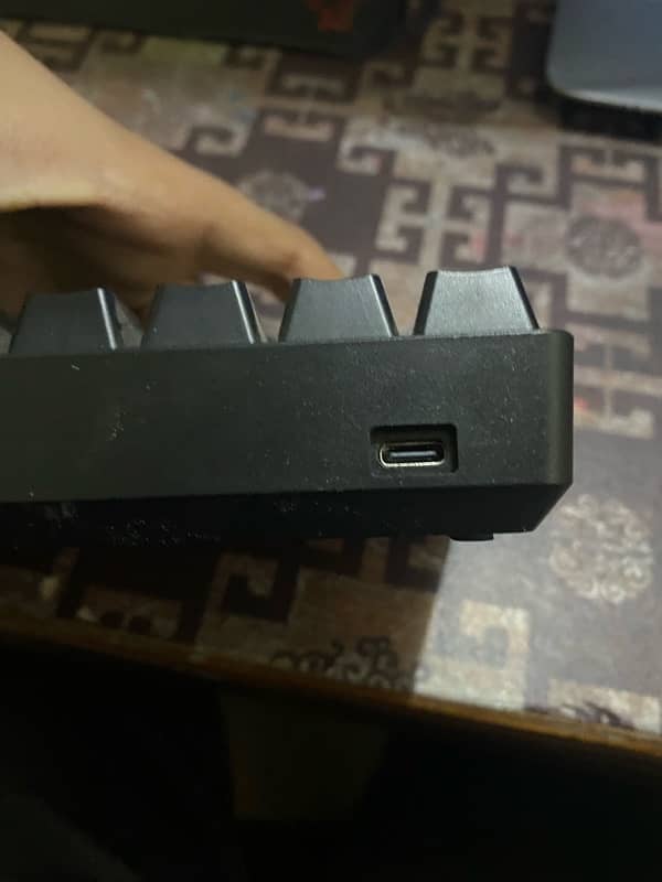 Rgb machenical gaming keyboard 60% size urgent sale | discount possibl 4