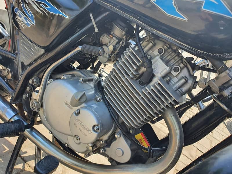 Suzuki GS 150 2021 9