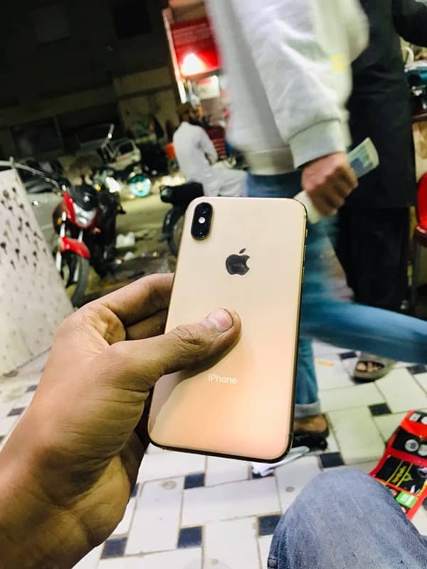 iPhone XS Max 64GB 2