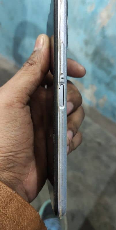 vivo y20 4/64 03097962578 1