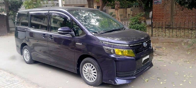 Toyota Voxy Hybrid 1.8 , Model 2015 , Punjab Registered 2021 1