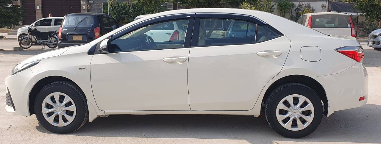 Toyota Corolla GLI (AUTOMATIC) 2019 16