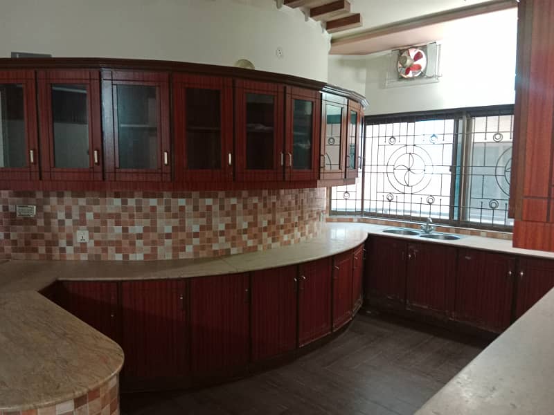 10 Marla Portion For Rent At The Prime Location In Salli Town 9