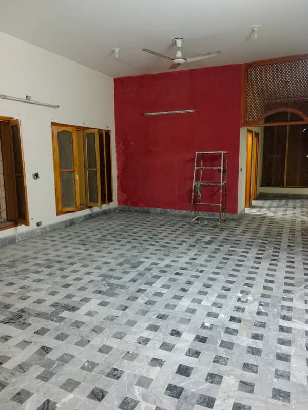 20 Marla Upper Portion For Rent At Thr Prime Location In Guldasht Town B Block 14