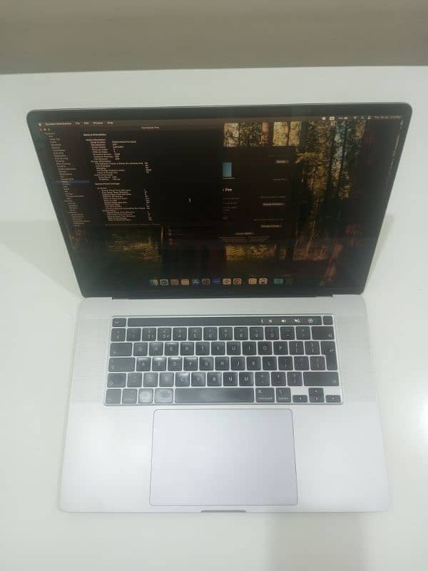 MacBook Pro 2019 i9 1