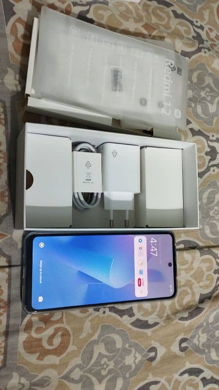 Redmi 12 8/128 2