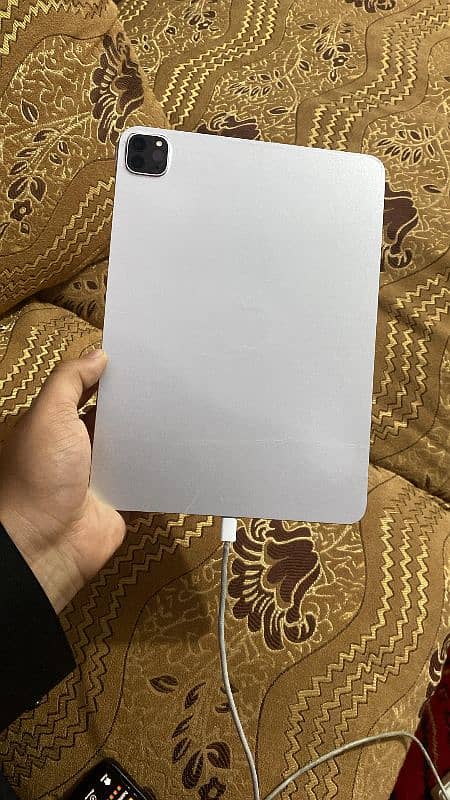 ipad m2 11 inch silver colour 10 by 10 full fresh no scratch  full box 0