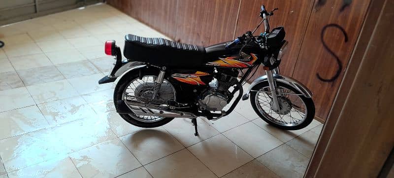 Honda 125 2021 model one hand used 1