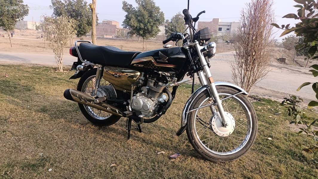 Honda CG 125 Special Edition 2024 6