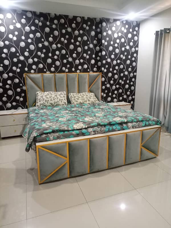 Par Day and short Time full furnish one BeD Room ment Available for rent Bahria Town Phase 6 family apartment 1