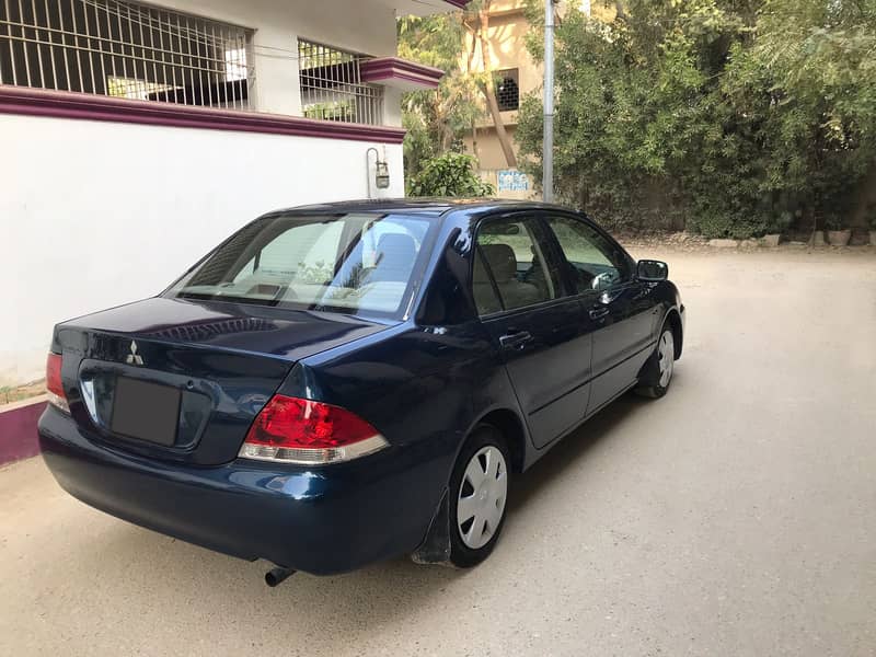 Mitsubishi Lancer GLX 2008. . . Outclass Mint Condition. . 6