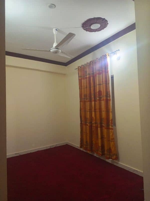 Fully furnished flats availble for rent for bachelors near Highway 2