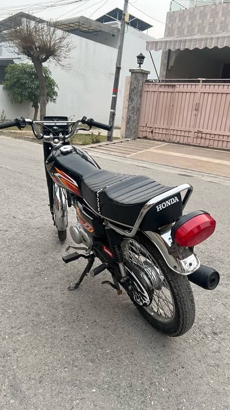 Honda CG125 3