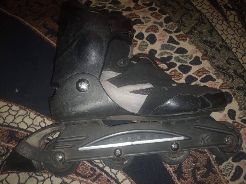 k2 carbon skating shoes in mint condition with safety kit 2