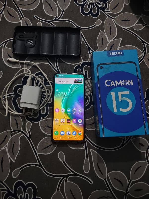 Tecno camon 15 (4gb 46gb) complete saman fould only frant glass brake 1