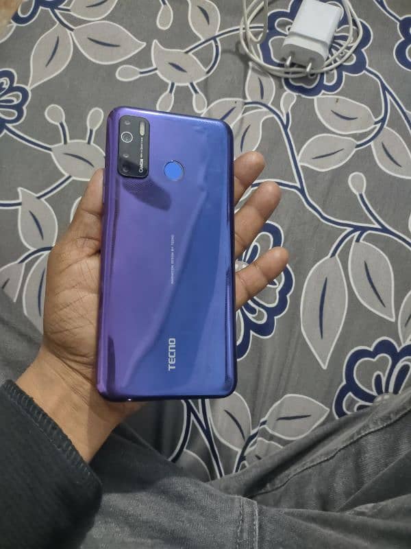 Tecno camon 15 (4gb 46gb) complete saman fould only frant glass brake 6