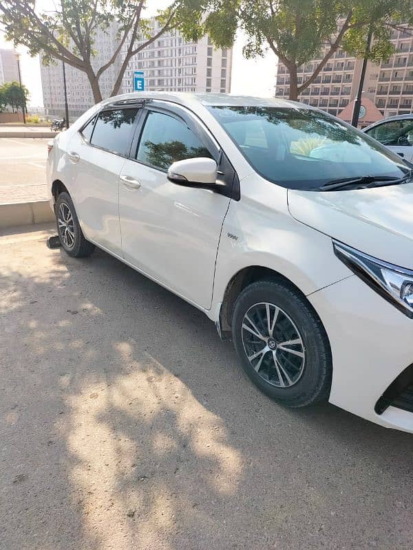 Toyota Corolla GLI 2018 Manual 3