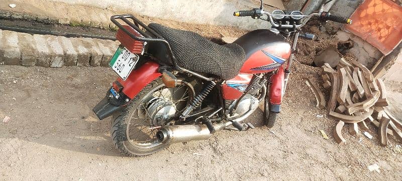 Suzuki gs 150 all ok documents ok 1