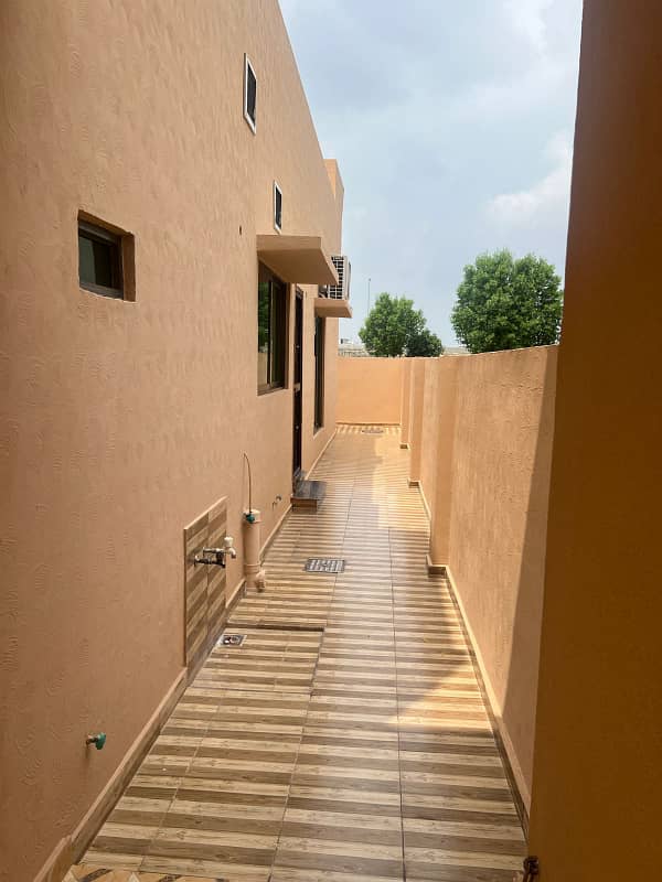 10 MARLA HOUSE FOR SALE IN BAHIRA TOWN LAHORE 9