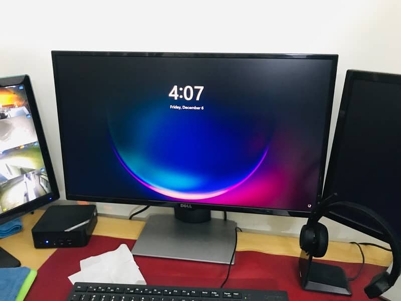 Dell SE2717HR 27-Inch LED Monitor - Excellent Condition (10/10) 1