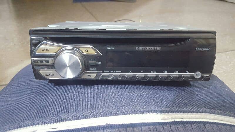 Pioneer Carrozzeria DEH-380 car cd player tape 2