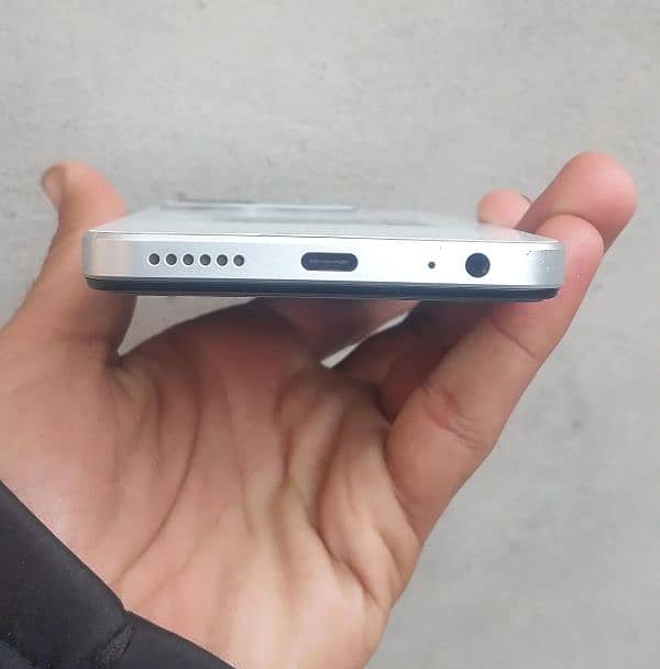 infinix Smart 8 plus full box no repair condition 10/10 2