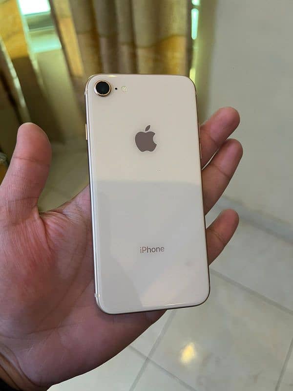 APPLE IPHONE 8 1