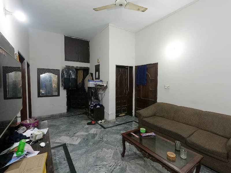 Prime Location House For Sale Is Readily Available In Prime Location Of Allama Iqbal Town - Mehran Block 7