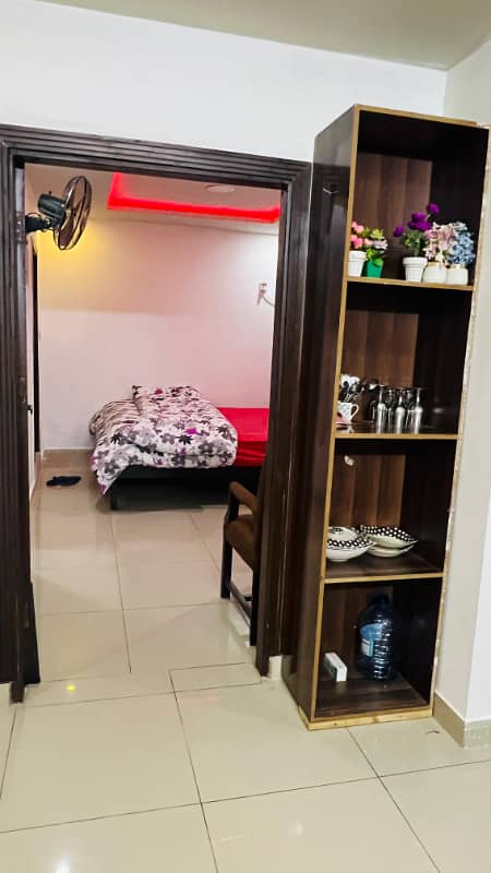 One bedroom fully furnished for rent perday weekly, monthly 6