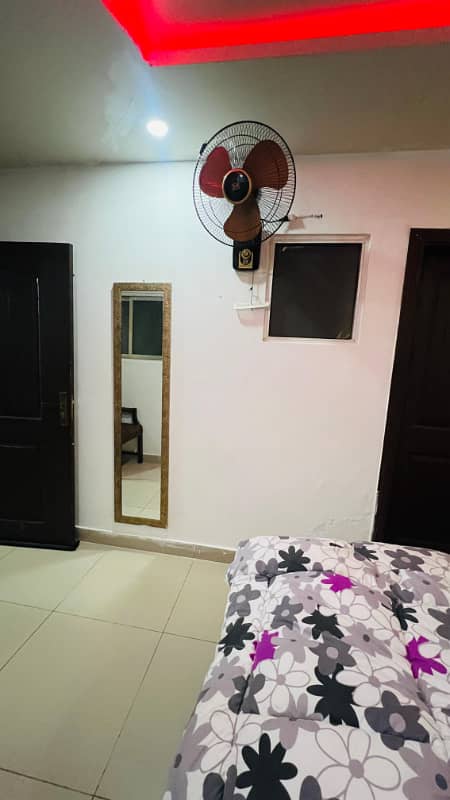 One bedroom fully furnished for rent perday weekly, monthly 9