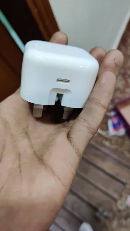 apple original 20w charger 2