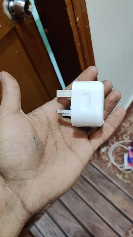 apple original 20w charger 3