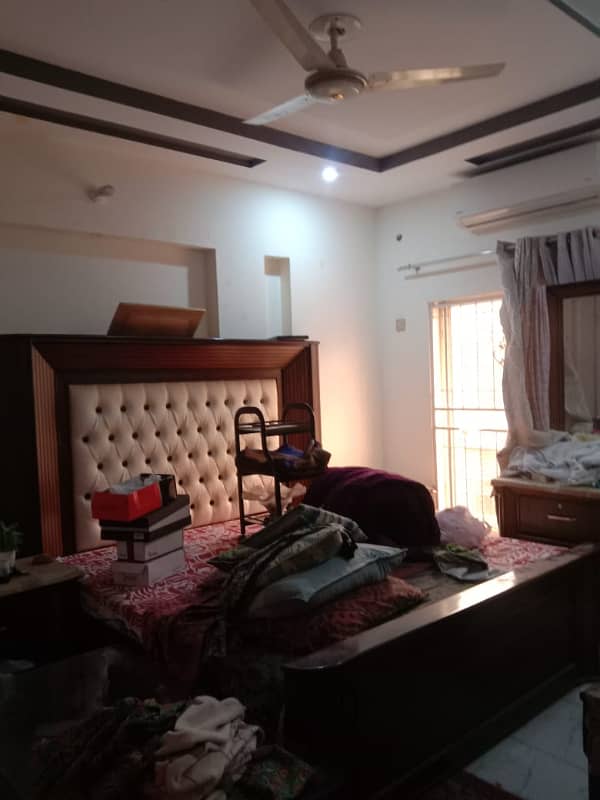 Prime Location 10 Marla House for Rent in Tulip Block, Park View City Lahore 24