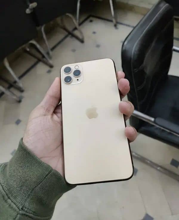 iphone 11 promax final 58k ho jaenga os sy km waly msg na kren 0