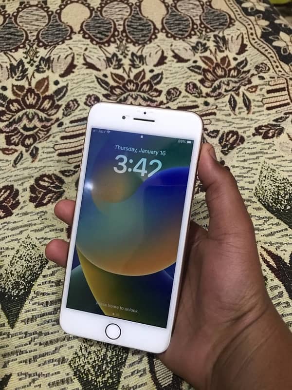 IPHONE 8 PLUS 256 GB PTA APPROVED KAMI PESHI HOJAIEGI 0