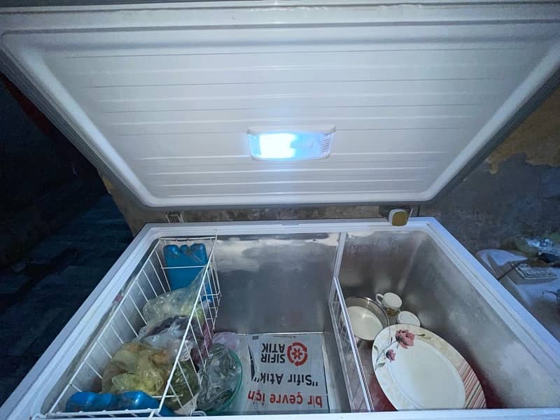 400 Inverter Single Door Freezer 2