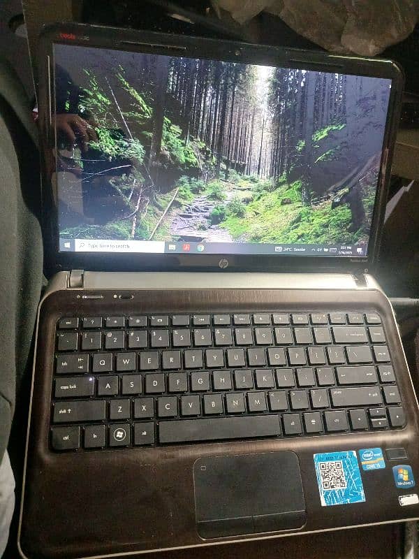 HP laptop core i5  intel inside 6