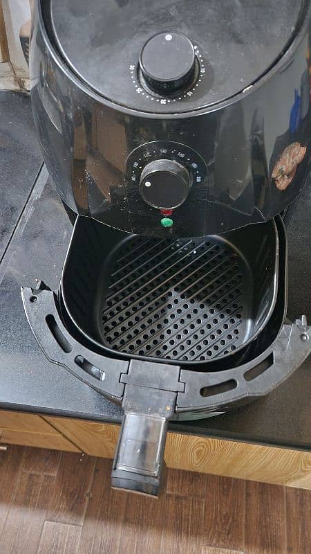 Air Fryer iZone like new 2