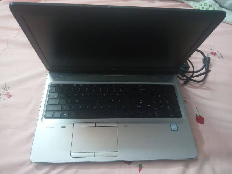 HP ProBook i5 7th gen 650 G3 Graphic machine 1