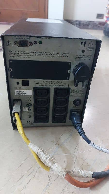 Important American APC UPS for sale 2