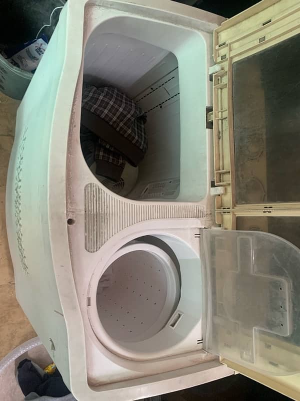 WASHING MACHINE & SPINER 4