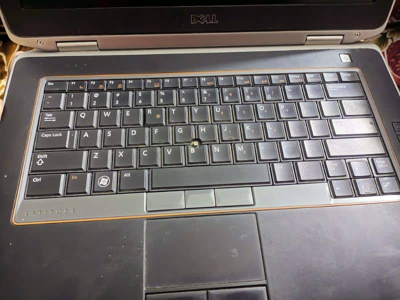 laptop for sale Dell 3